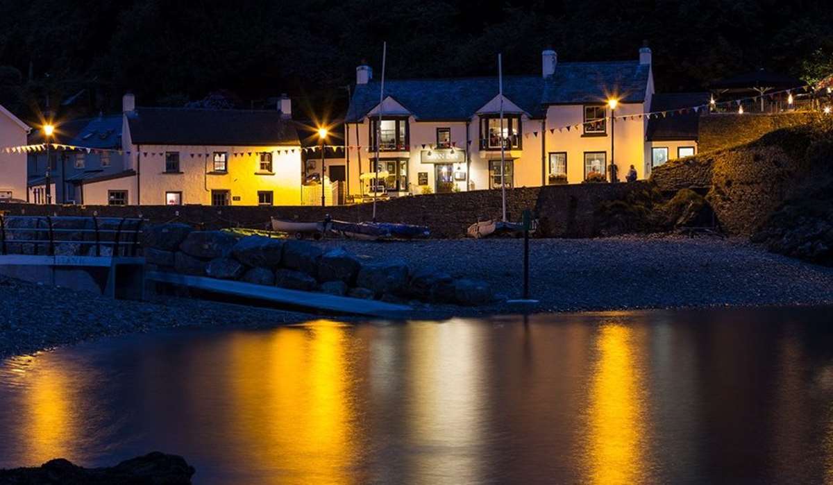 The Swan Inn - Little Haven