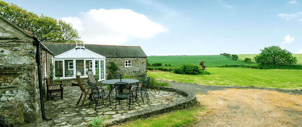 Book a secluded holiday cottage in Wales
