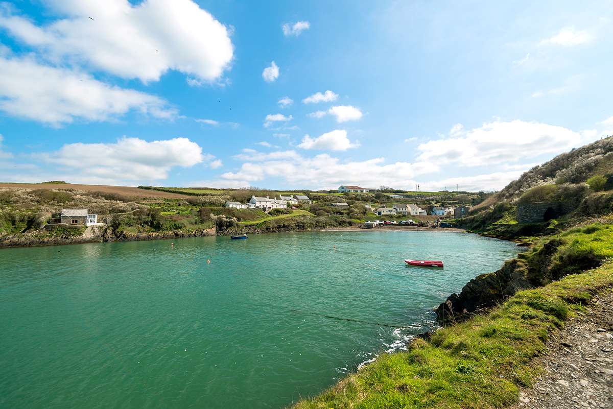 Abercastle Beach
