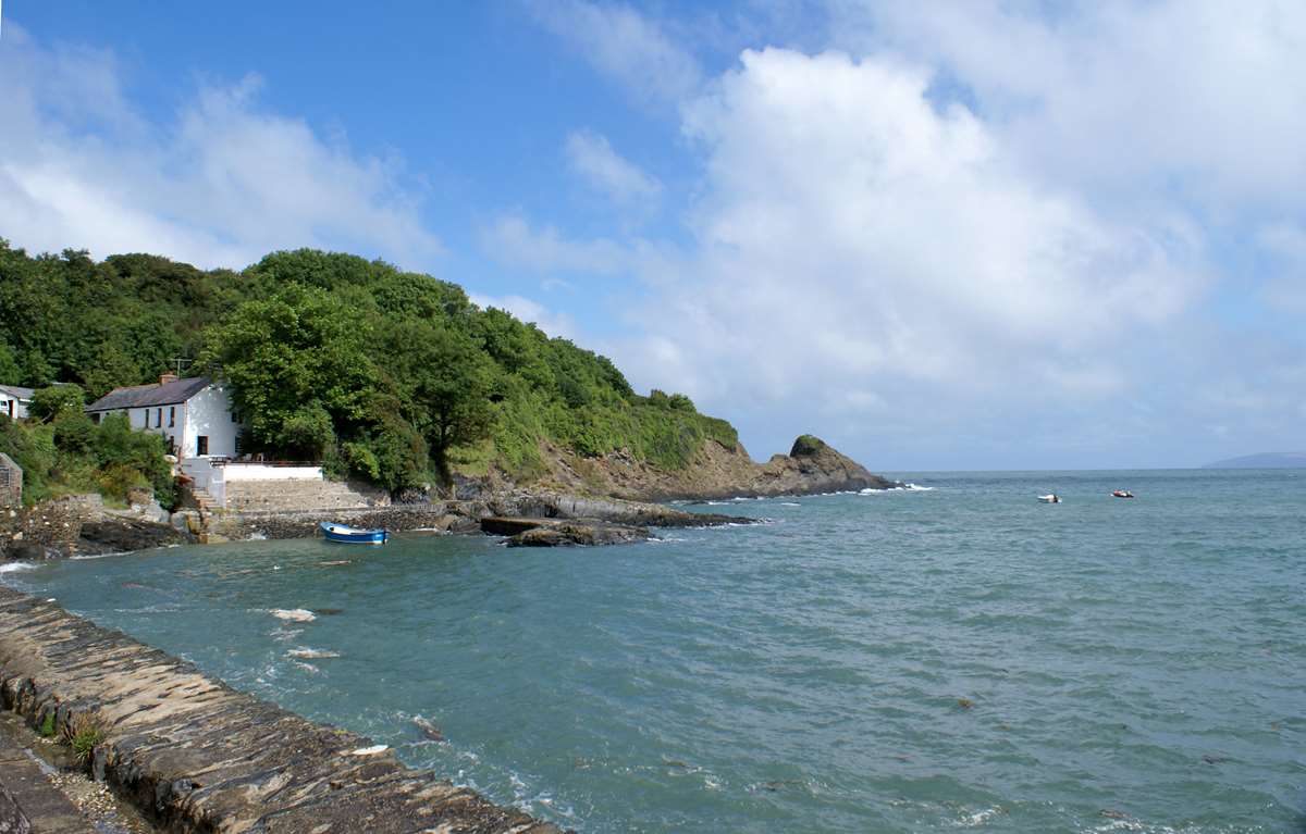 Cwm Yr Eglwys Beach in Pembrokeshire