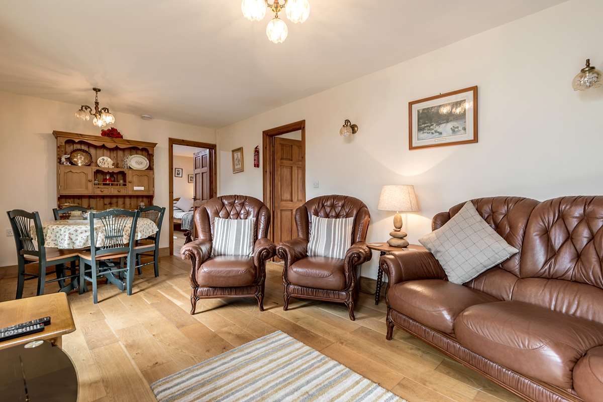 Living space at Shepherds Cottage, Upper Hoaten