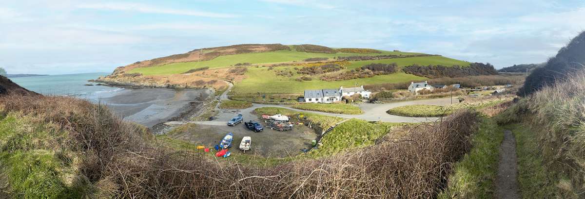 Pwllgwaelod in Pembrokeshire