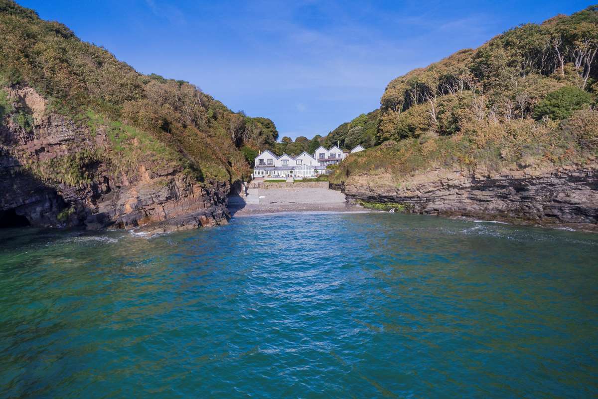 Waterwynch House in Tenby