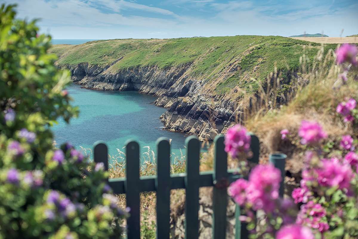 Parker's Folly view of Pembrokeshire Coast Path