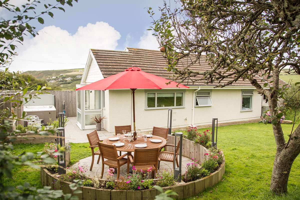 6 Wood Village Garden Furniture