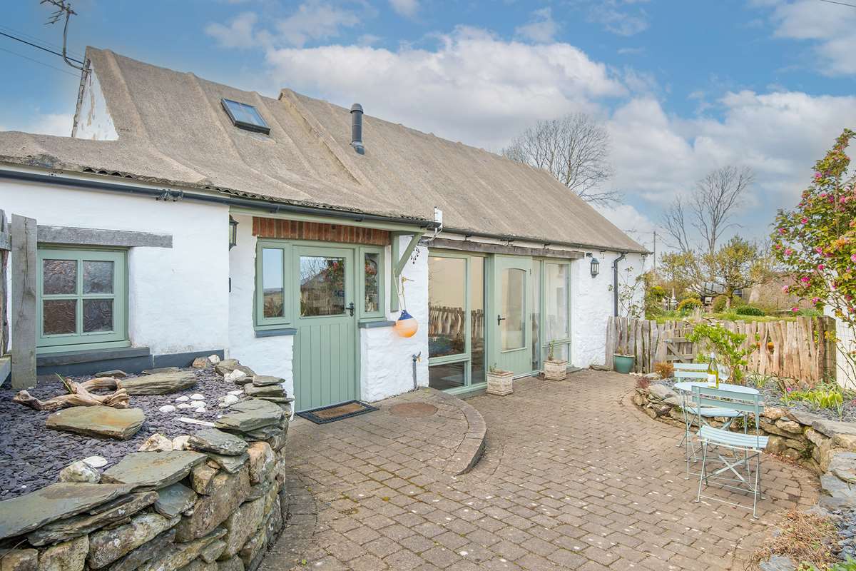 Y Sied in Newport Pembrokeshire