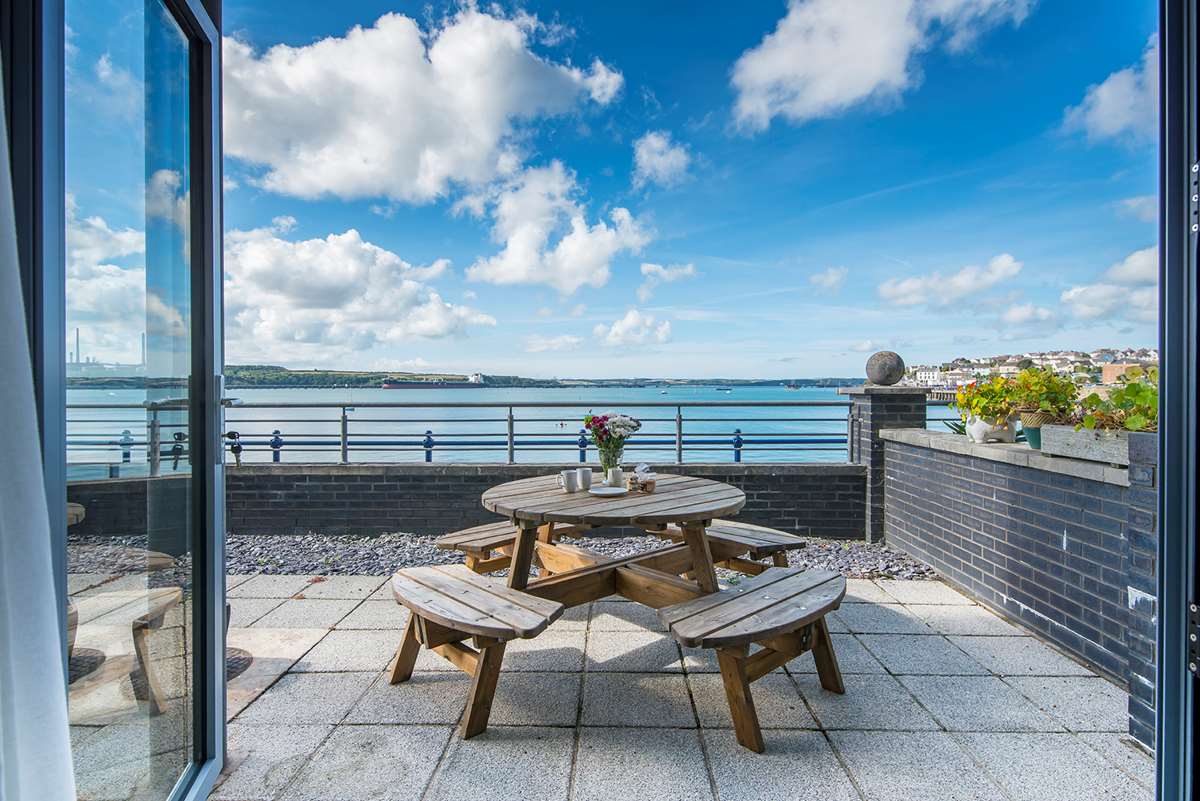 Shearwater Holiday Home in Milford
