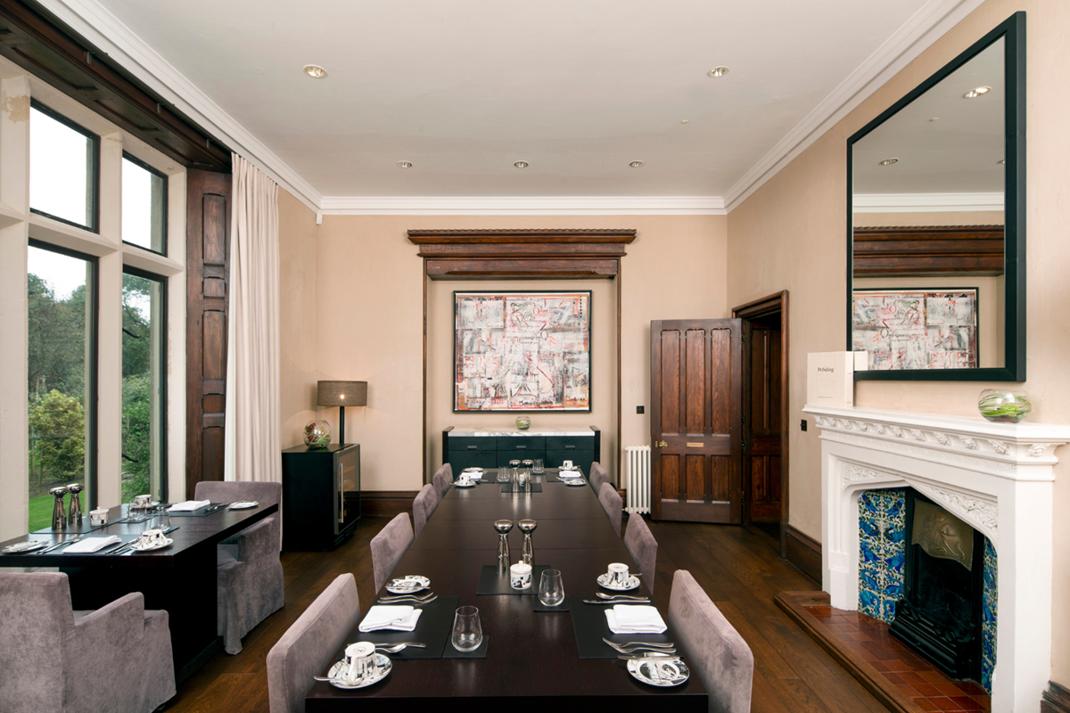 Penrhiw Priory breakfast room 