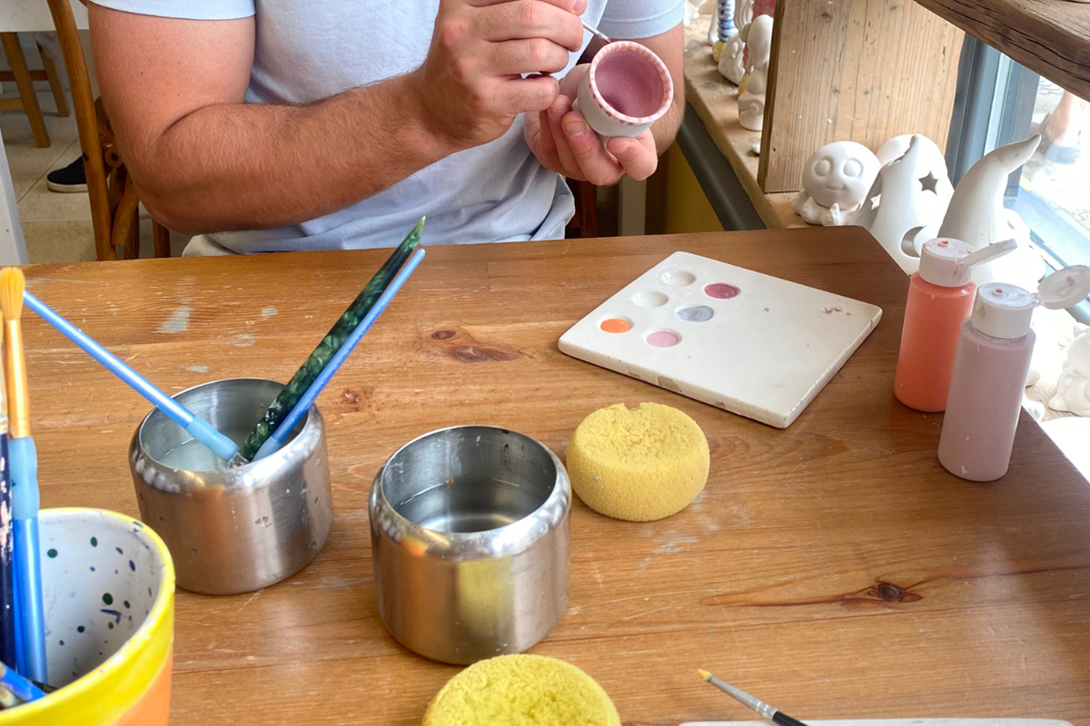 Periwinkle Pottery in Saundersfoot